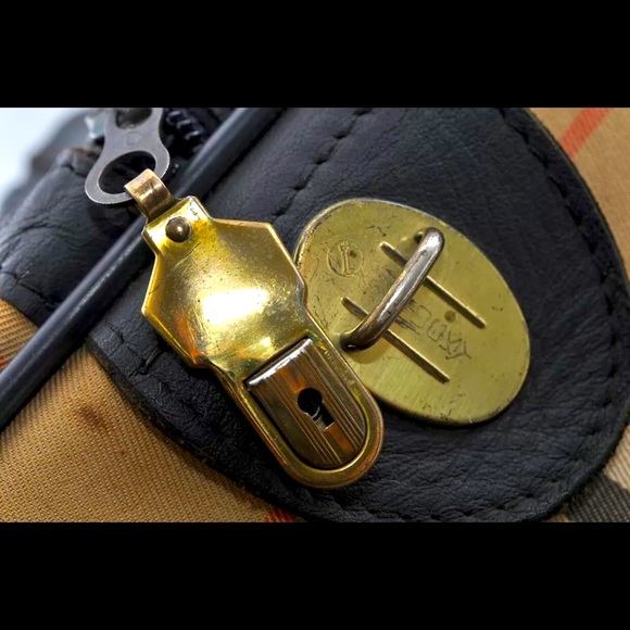 🔥🔥🔥BURBERRY🔥🔥WEEKEND TRAVEL BAG🔥🔥 - Picture 4 of 11